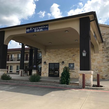 Executive Inn And Suites Pittsburg Bagian luar foto